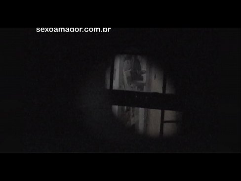 ❤️ Si Blondie ay lihim na nakunan ng video ng isang voyeur ng kapitbahayan na nakatago sa likod ng mga guwang na brick ❤️❌ Sex video sa tl.redpornpictures.ru