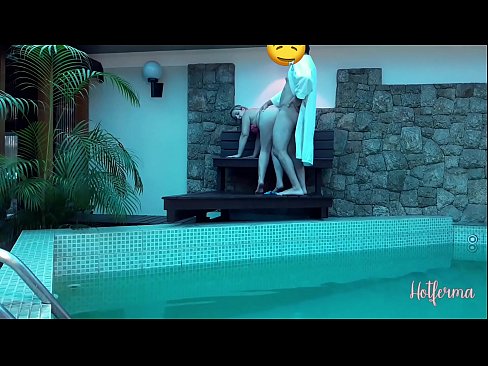 ❤️ Inaanyayahan ni Boss ang kasambahay sa pool, ngunit hindi napigilan ang init ❤️❌ Sex video sa tl.redpornpictures.ru